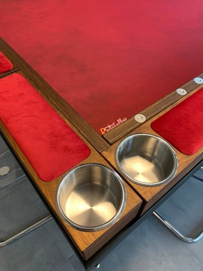 Rathskellers Sunnygeeks – la table de jeu de société modulaire