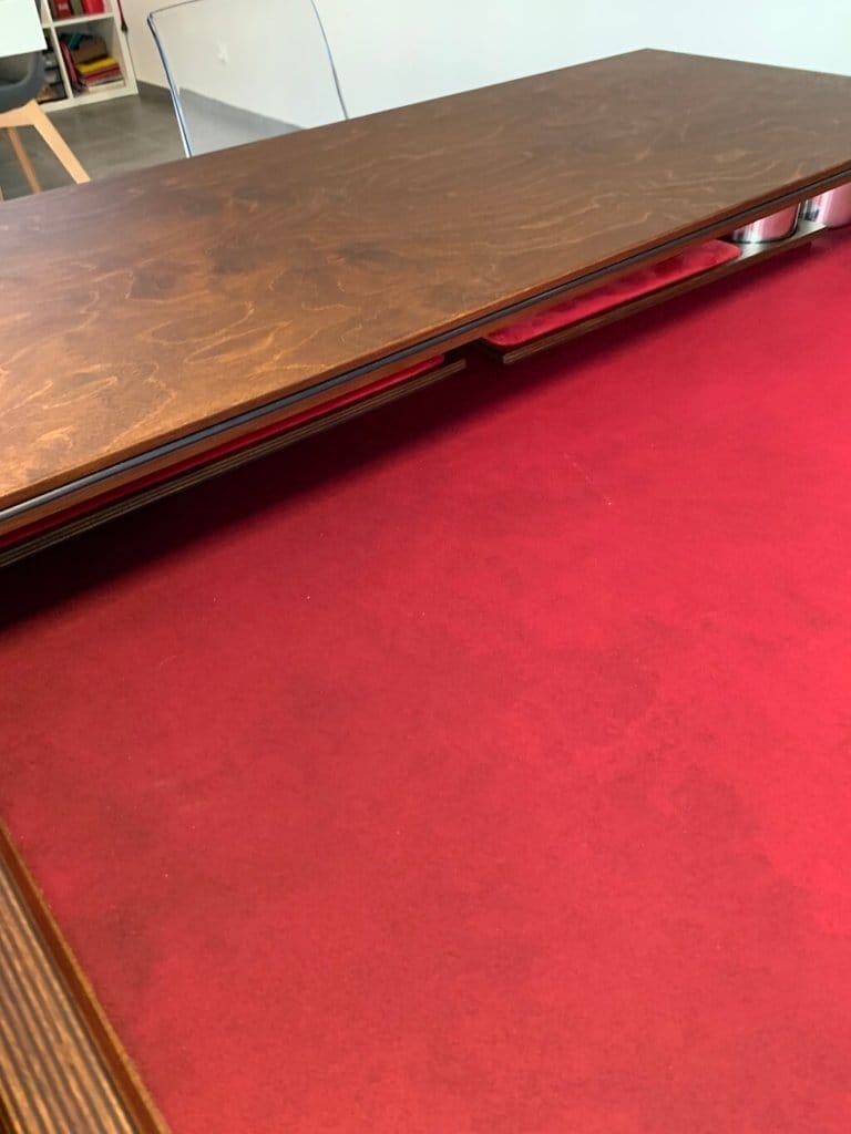 Rathskellers Sunnygeeks – la table de jeu de société modulaire