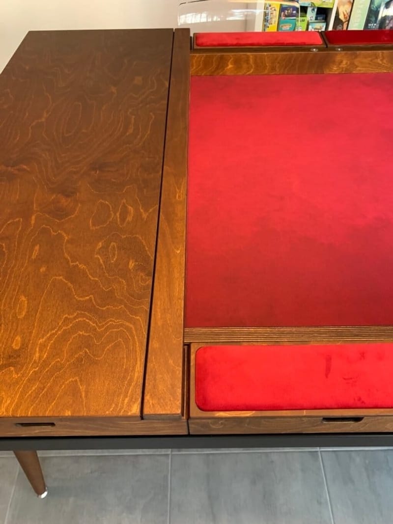 Rathskellers Sunnygeeks – la table de jeu de société modulaire