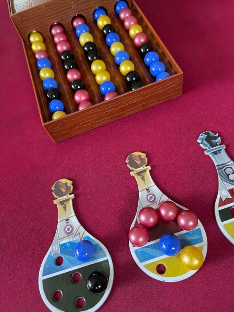 L’été 2021 chez Akoatujou en jeu de société